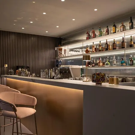 Elitis House - & Nova Milanese